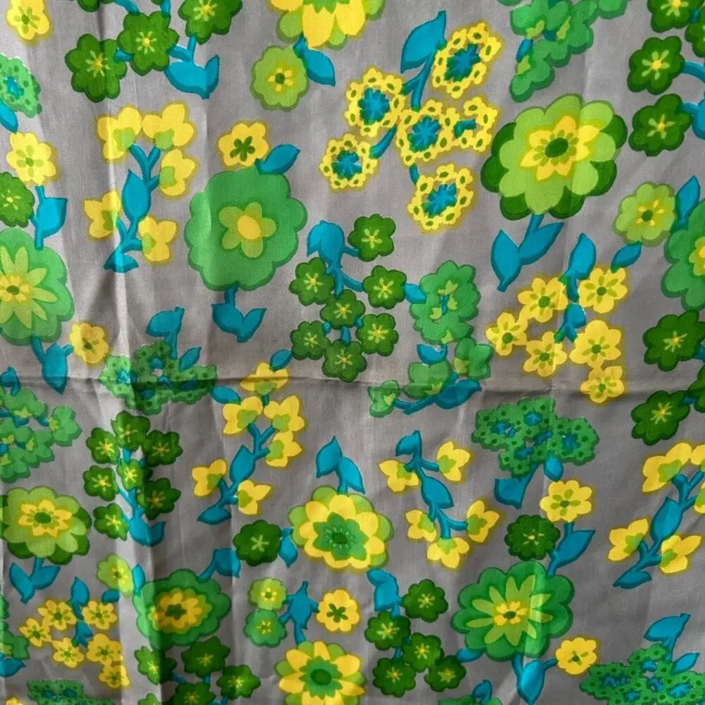 Vintage 1960s – 1970s Green Floral Silk Scarf 34x34 Retro Mod